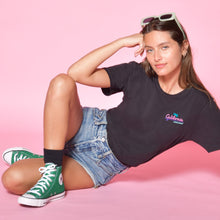 Load image into Gallery viewer, 🌴California DREAMIN' Black T-Shirt - Unisex | Glows in the dark