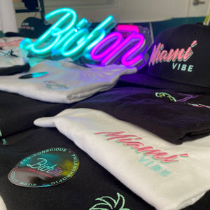 🕶️ Miami VIBE White T-Shirt - Man - Unisex | Glows in the dark
